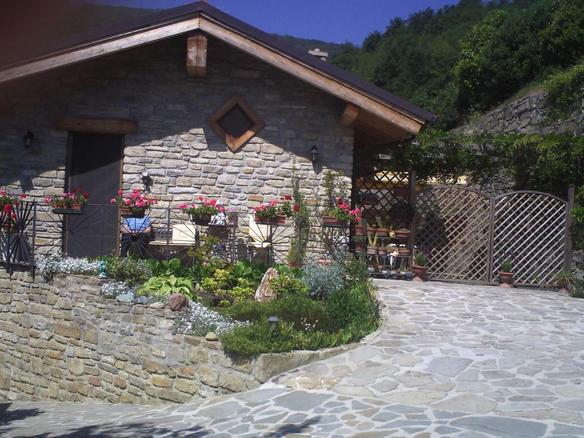 Ca D' Fefi Bed & Breakfast Gorzegno Екстериор снимка